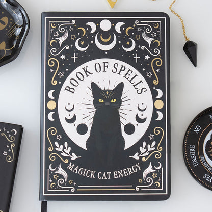 Witchy A5-Notizbuch „Book of Spells“ mit Stift – schwarze Katze &amp; Mondphasen